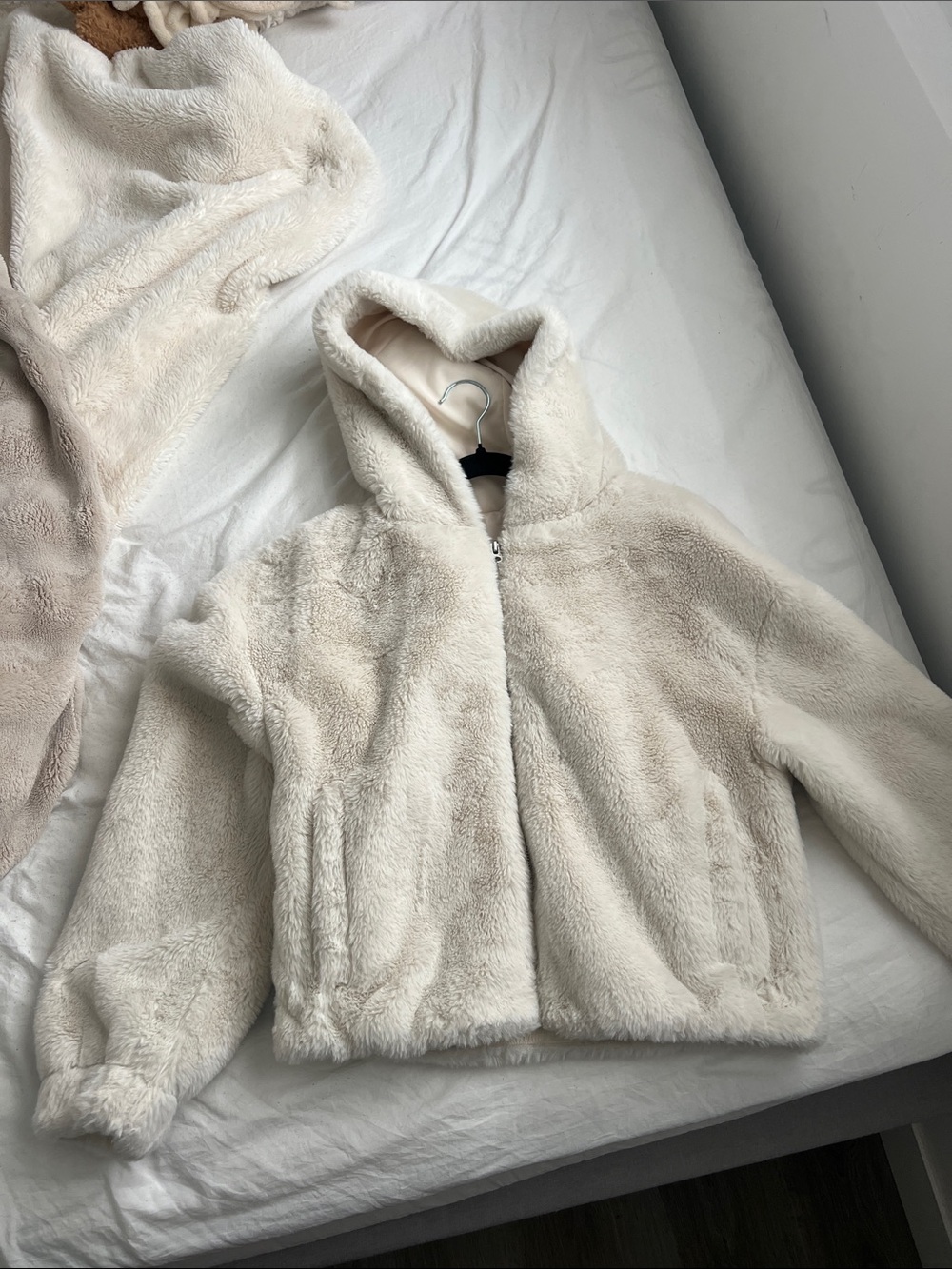 Hollister Plush Hooded Teddy Jacket in Off-White